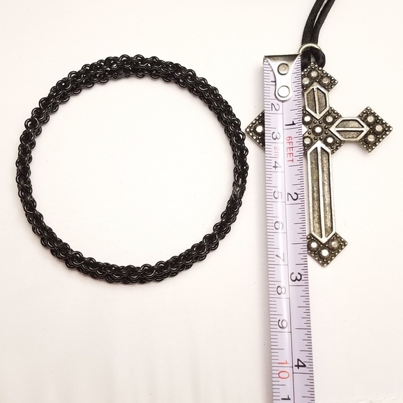 Lot of 5 Silver and Black Jewelry Set Cross Bundle - Picture 7 of 8